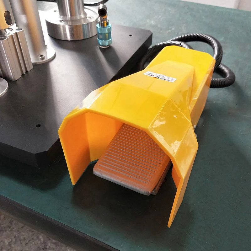 semi automatic pneumatic glass or plastic perfume bottle capping machine , perfume crimping sealer