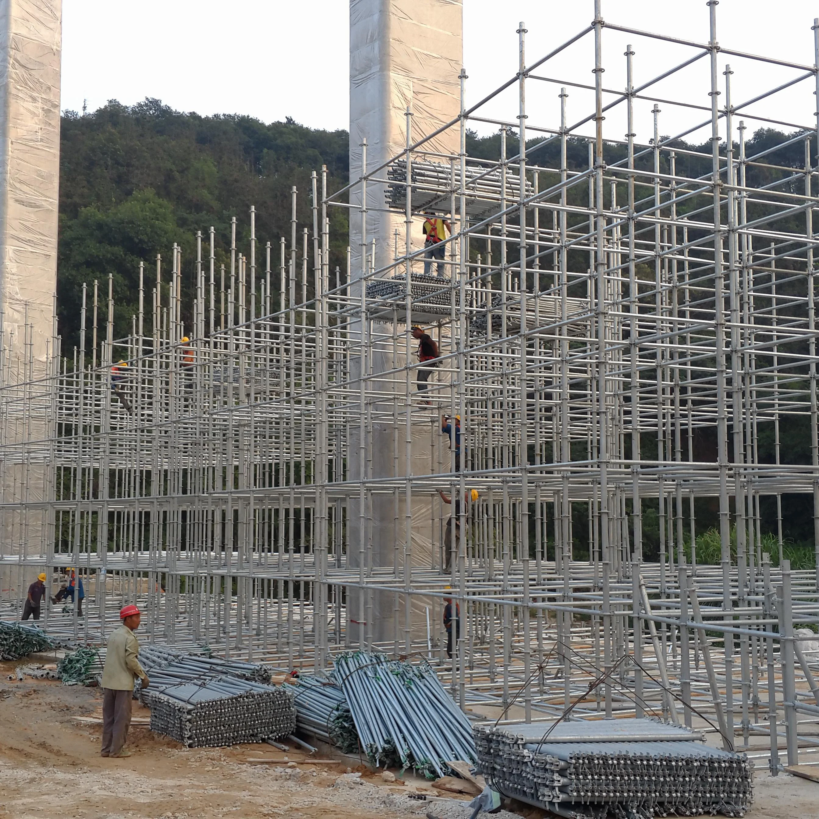 China Popular Scaffolding Base Jack Parts Ladders Tool Belt Round Ringlock Scaffolding Parts Steel Ringlock Scaffolding