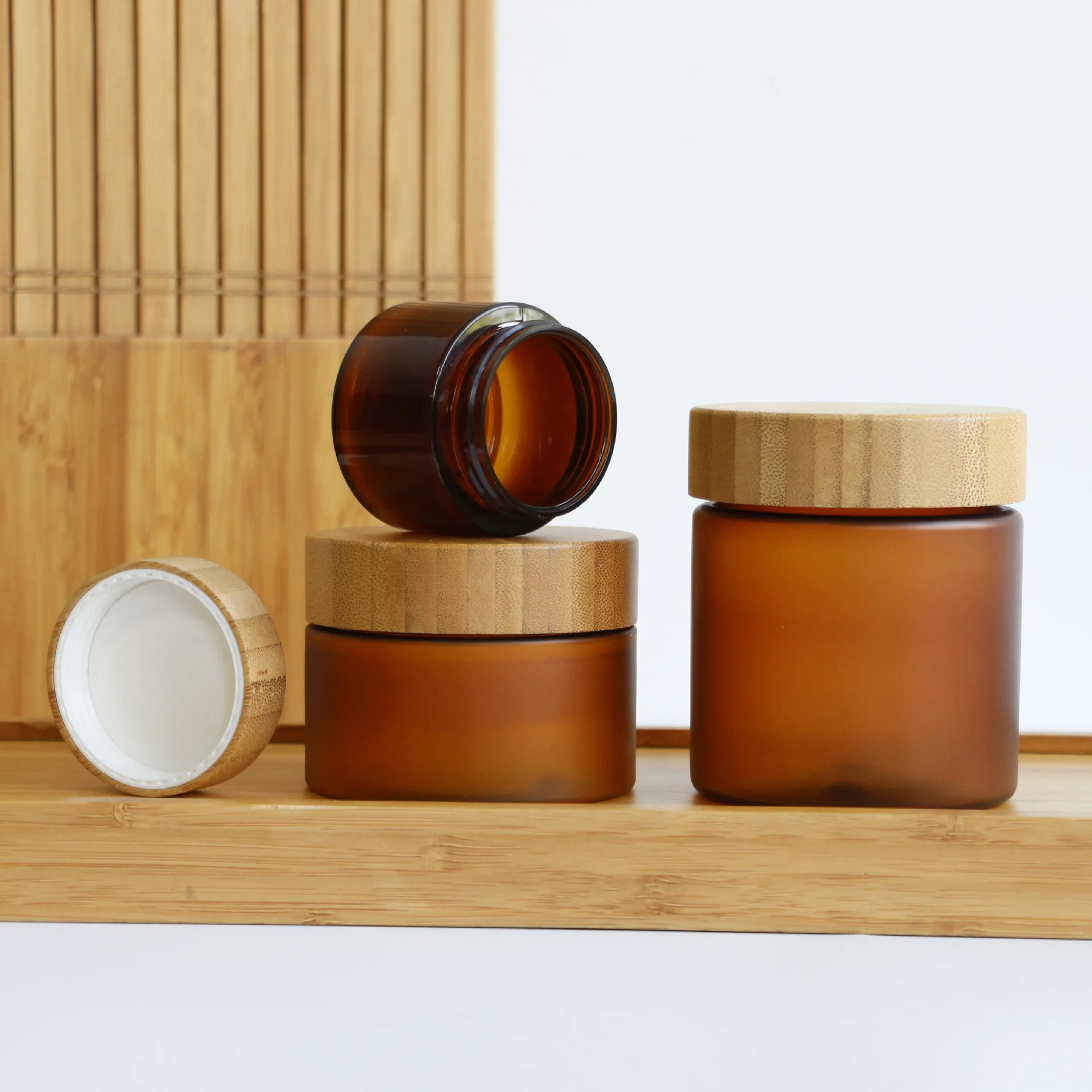 50ml 150ml 250ml 500ml Natural Made Bamboo Lid Clear Frost Amber Color PET Cream Body Scrub Butter Jar Packaging Wholesale