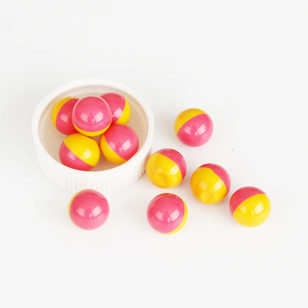 Hot sale gun shoot paintball 0.68 colorful paint ball/pellets maker in china