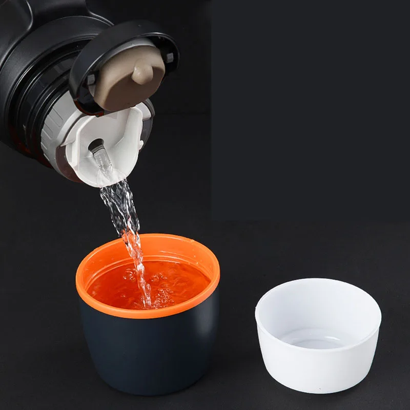 Wholesale 2L Large Capacity Stainless Steel Insulated Water Bottle Double Wall Vacuum Flask Thermos Wide Mouth With Straw Lid