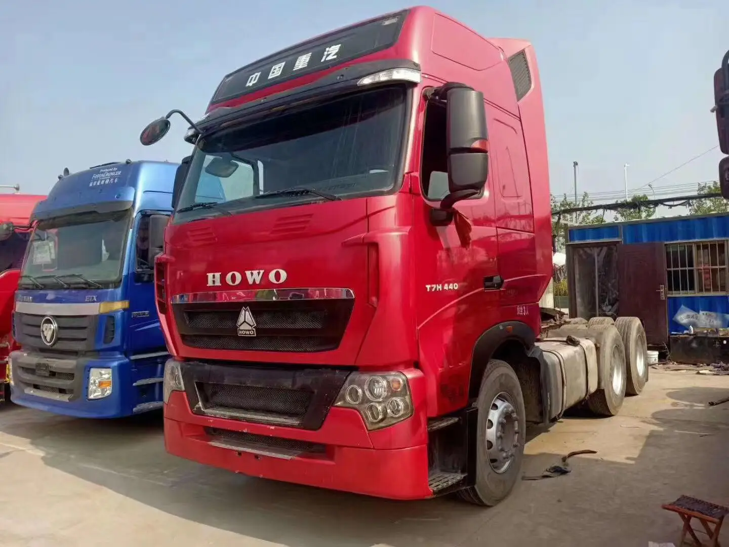 Лидер продаж 2022 г. тягач Haowo на 550 лошадиных сил 6X4