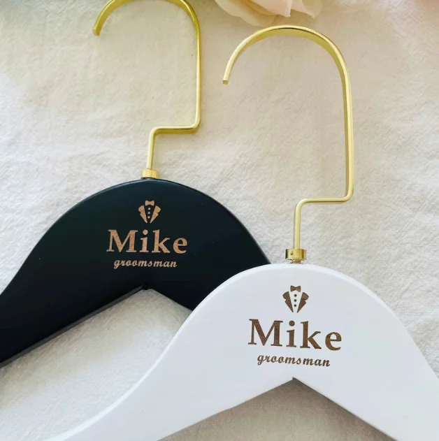 Free Custom Logo Luxury Cloth Hanger Wood Clip Hanger Non Slip Boutique Wooden White Clothes Hanger for Clothing Shop