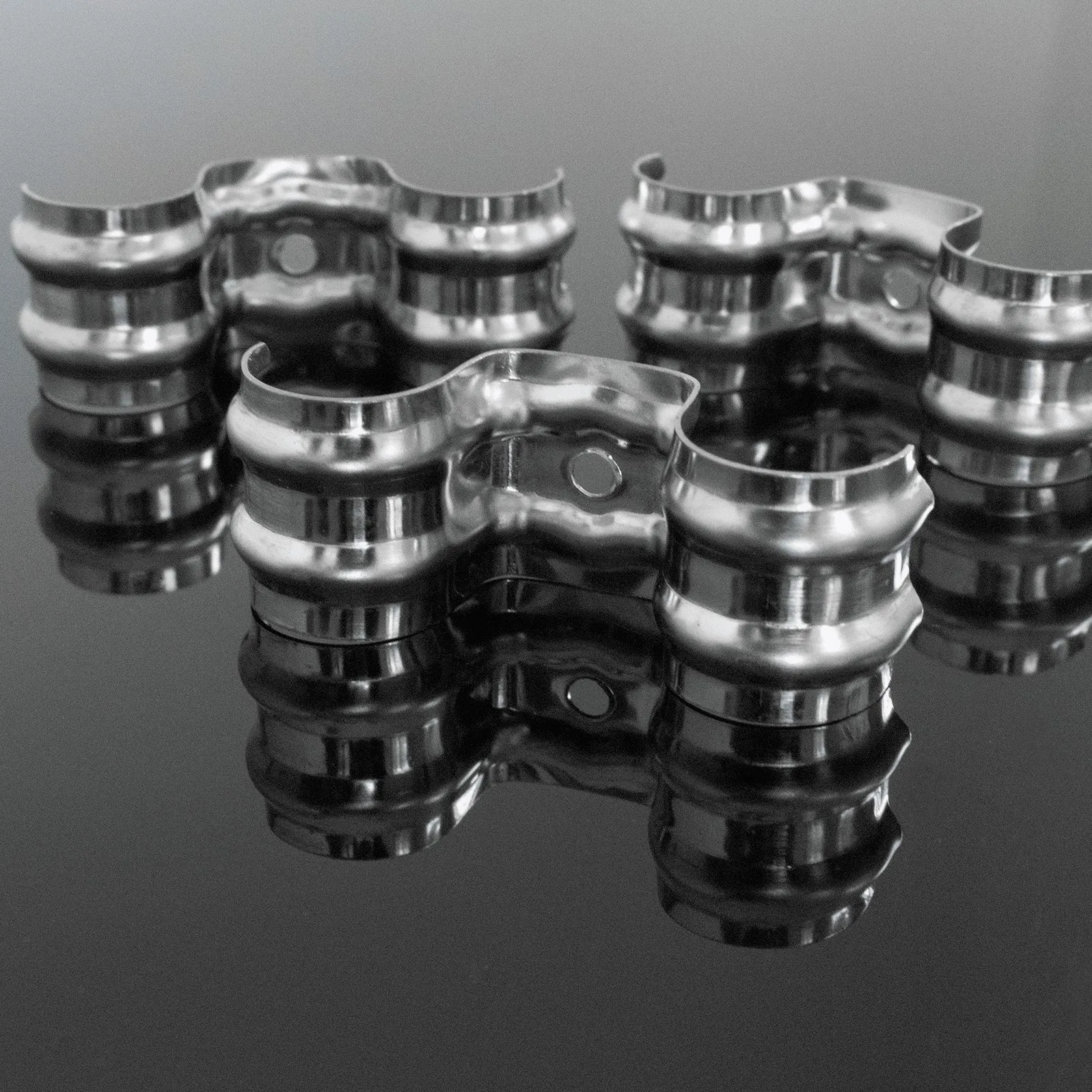 PVC Water Pipe Clamp M-Type Pipe Clamps