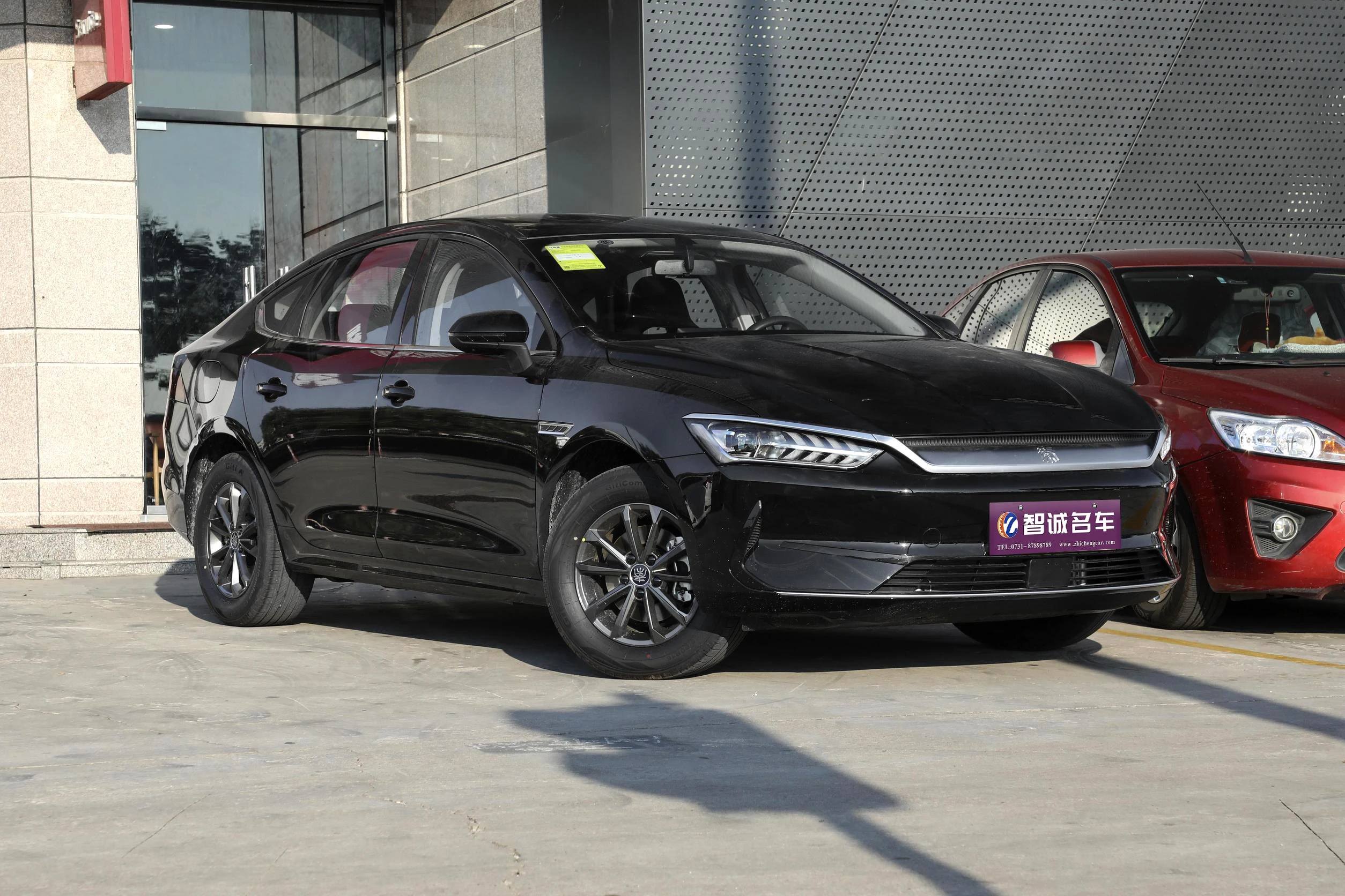 Лидер продаж Электрический автомобильный седан 2021 стильный китайский EV BYD QIN PLUS 500km роскошная версия новый автомобиль