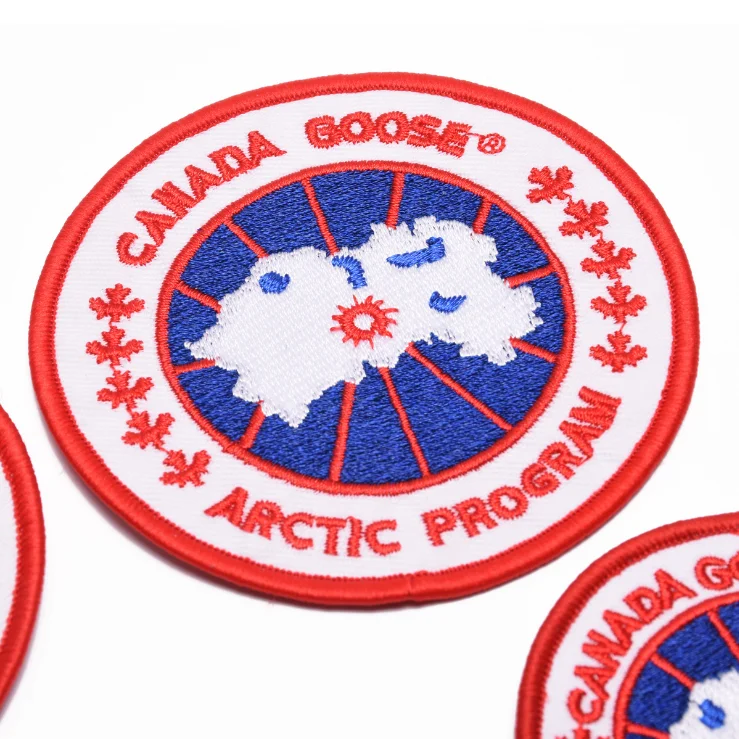 
Merrow border custom embroidered iron on logo patches for clothing 