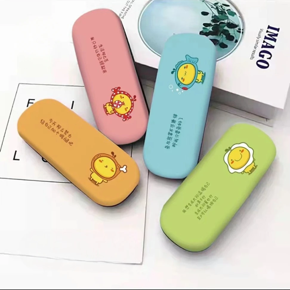 New Cartoon Kids Sunglasses Hard Case Leather Eye Glasses Box Optical Case for  Eyewear Specatacle Package Wholesale Custom Logo