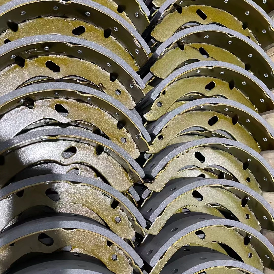 Super wear-resistant Lada 2108 Car Parts Drum Brake Pad Ceramic brake shoe 2108-3502090 Cheap Price