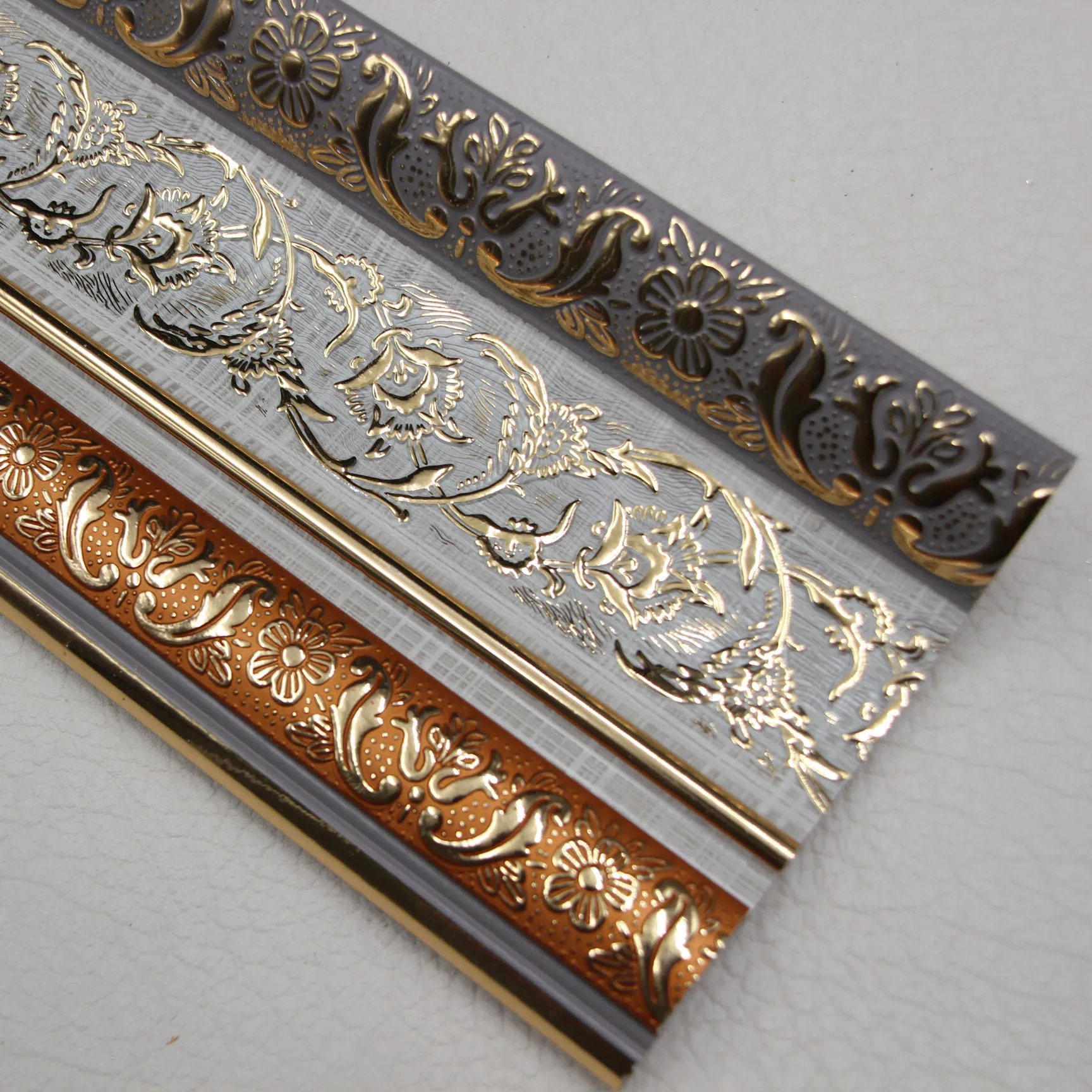 
yiwu market ruihui company iraq style ps decorative crown cornice moulding 