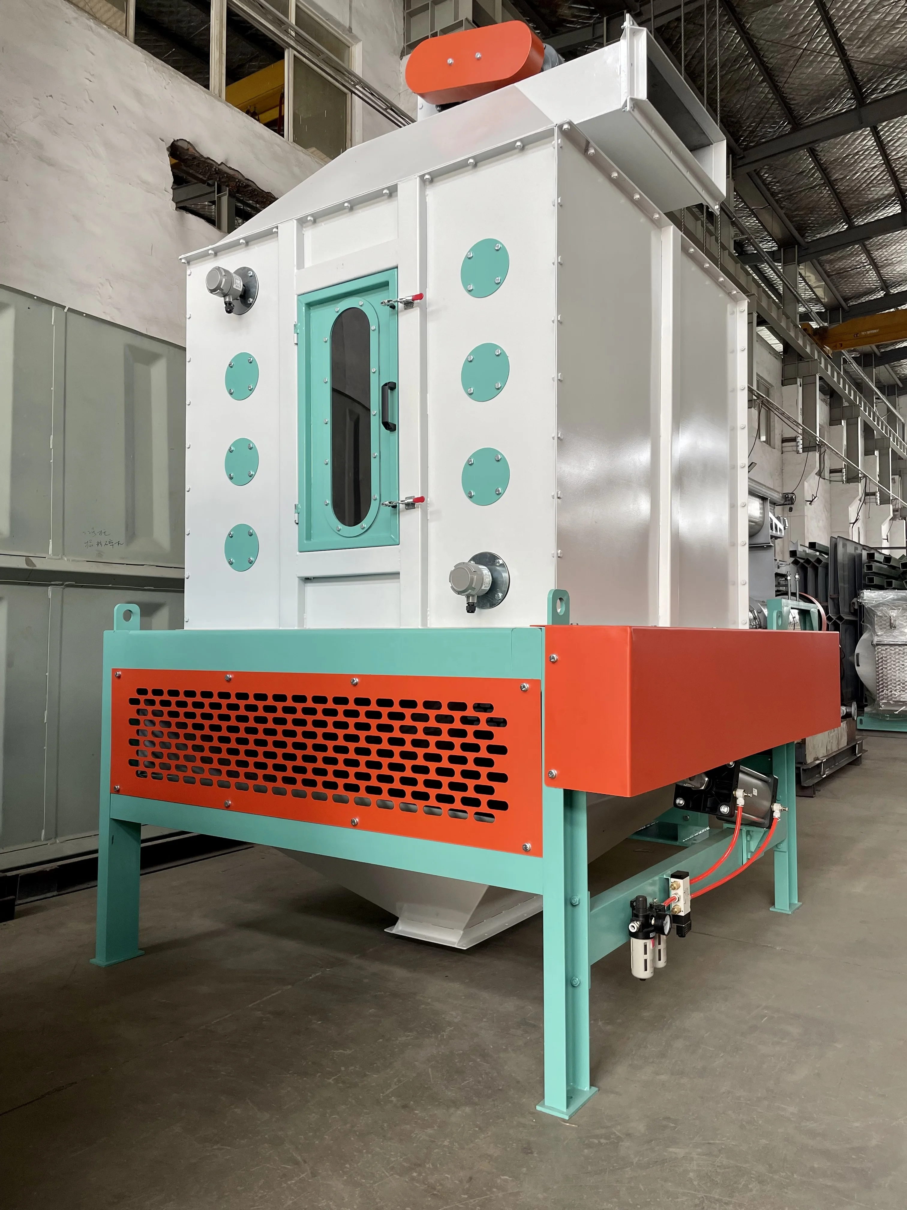 Rongda SKLN6 Wood Pellets Cooler Machine Outlet Wood / Pellet Feed Counterflow Cooler