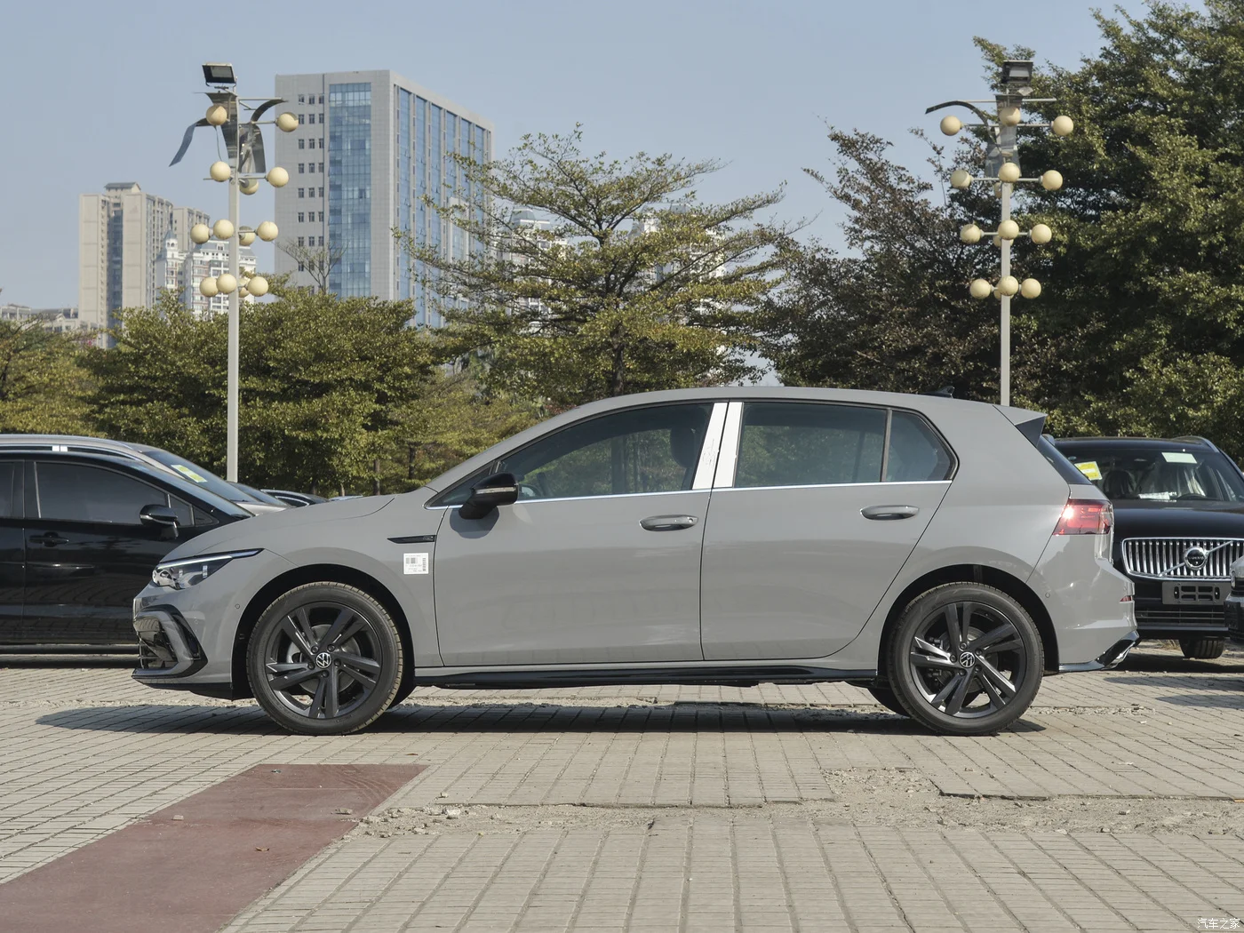 Volkswagens VW Golf 2024 280TSI DSG Pro 50 Years Legend  GTI 280TSI DSG Pro R-Line Gasoline Car Golf