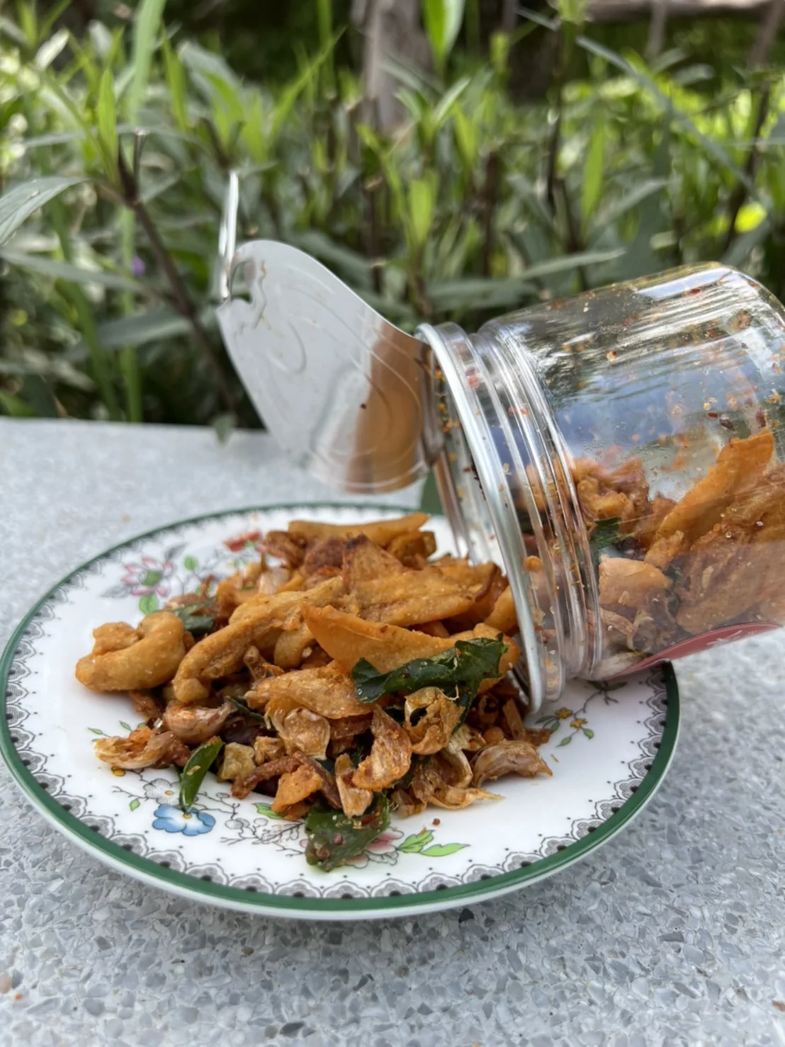 Spicy Tom Yum Flavor Crispy Chili with Pork Crackling 120 G Wholesale from Thailand High Quality Product