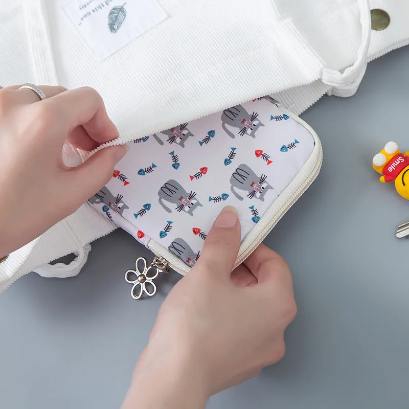 
Girl Kawaii Cute Earphone Organizer Mini Purse Coin Key Holder Travel Bags 