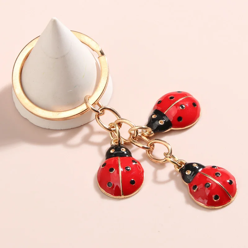 Cartoon Ladybug Keychain Cute Animal key chain Metal Key Ring For Mom Purse Handbag Car Charm Phone Pendant Gift