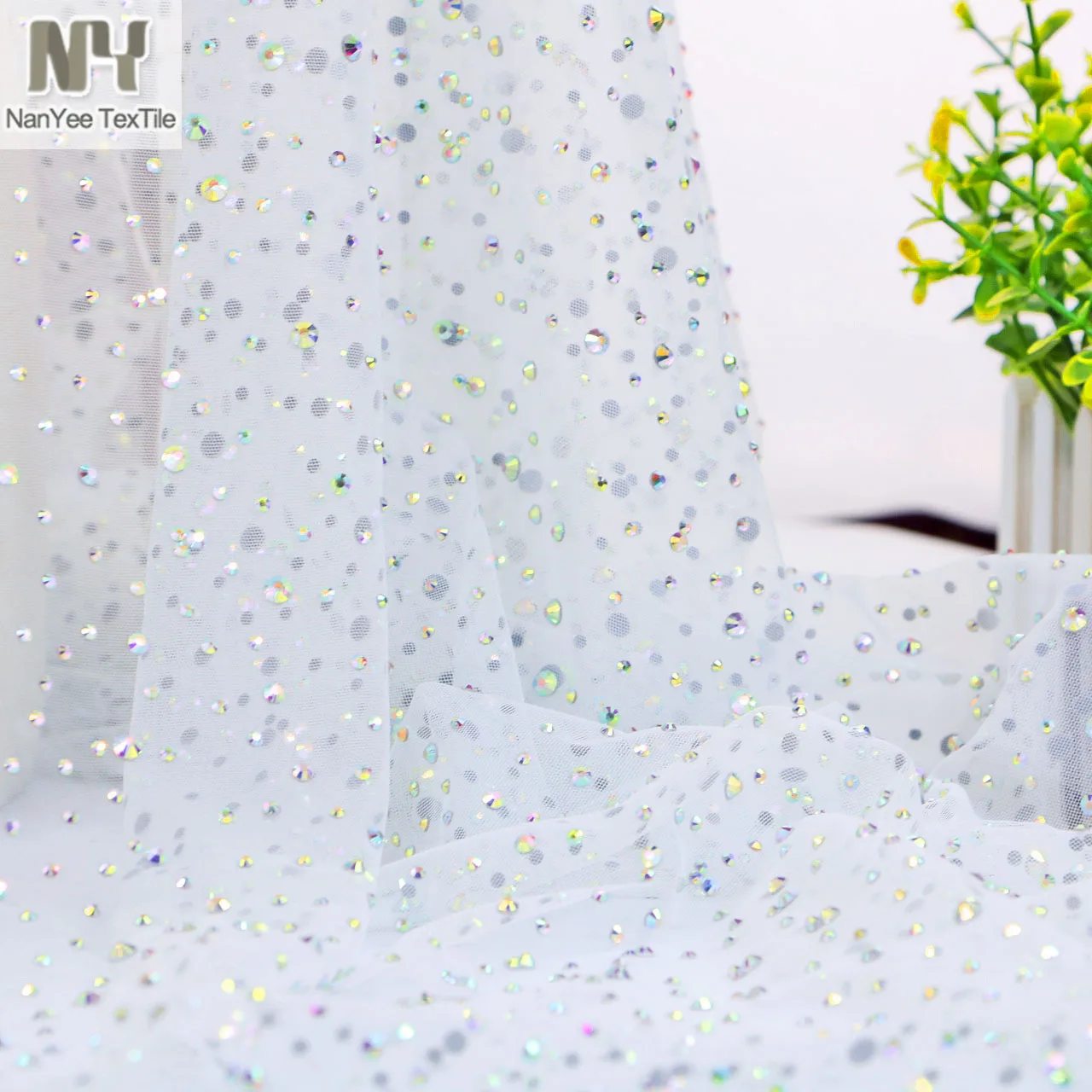 Nanyee Textile High End Sparkle Foiled Rhinestone Diamond Mesh Fabric for Wedding