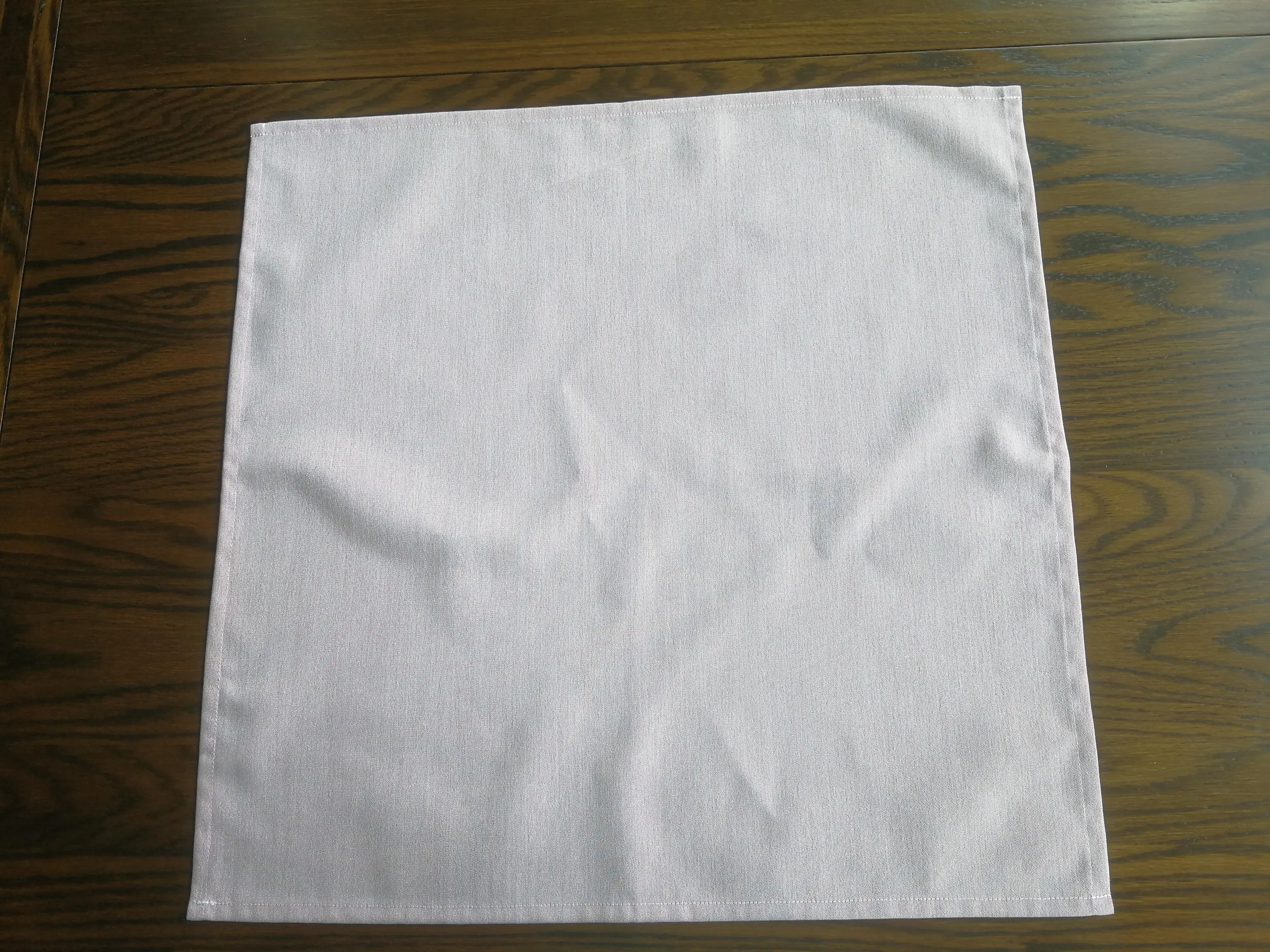 
Wholesale Hot Sell Yarn Dyed Napkins 100% Polyester Simple And Luxury Dinner Use Hotel Restaurant Table LInen Cloth Fabric 