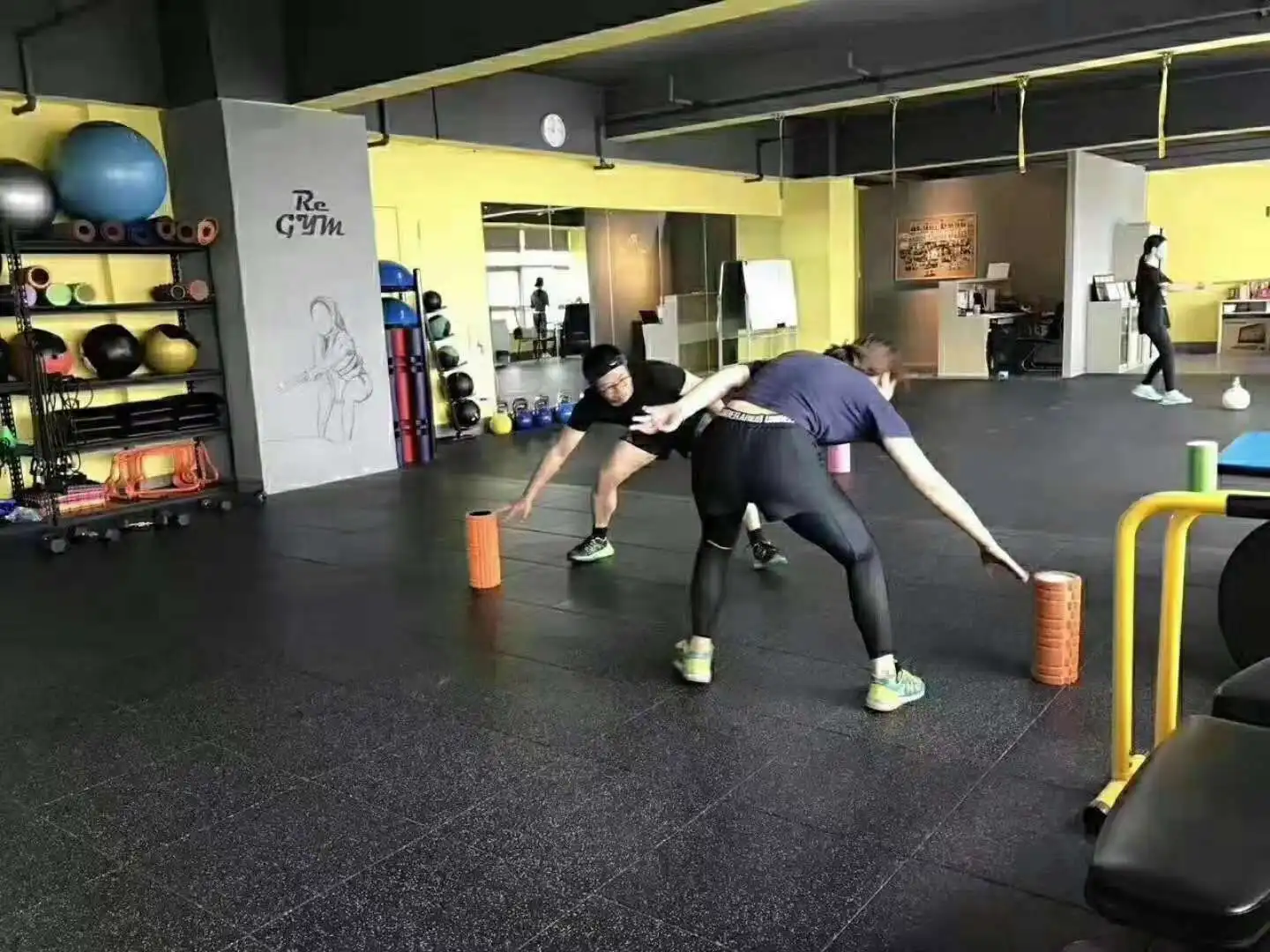 
Hot sale gym Playground mat/ rubber floor mat/ laminate flooring 