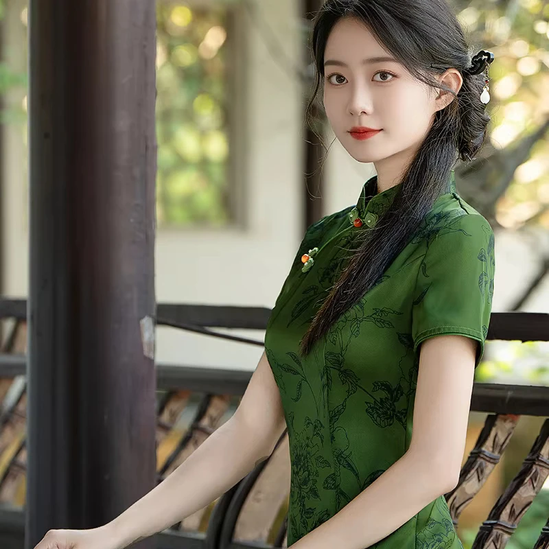 Newly Listed Modern Popular Chinese Vintage Cheongsam Dresses Beautiful Qipao Chinese Traditional Clothing