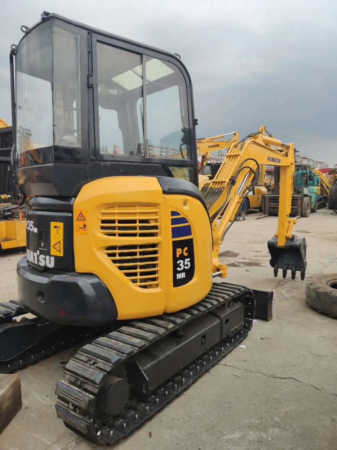 Японский оригинальный экскаватор Komatsu PC30 pc35 pc40 для продажи небольшой домашнее строительное оборудование мини-экскаватор