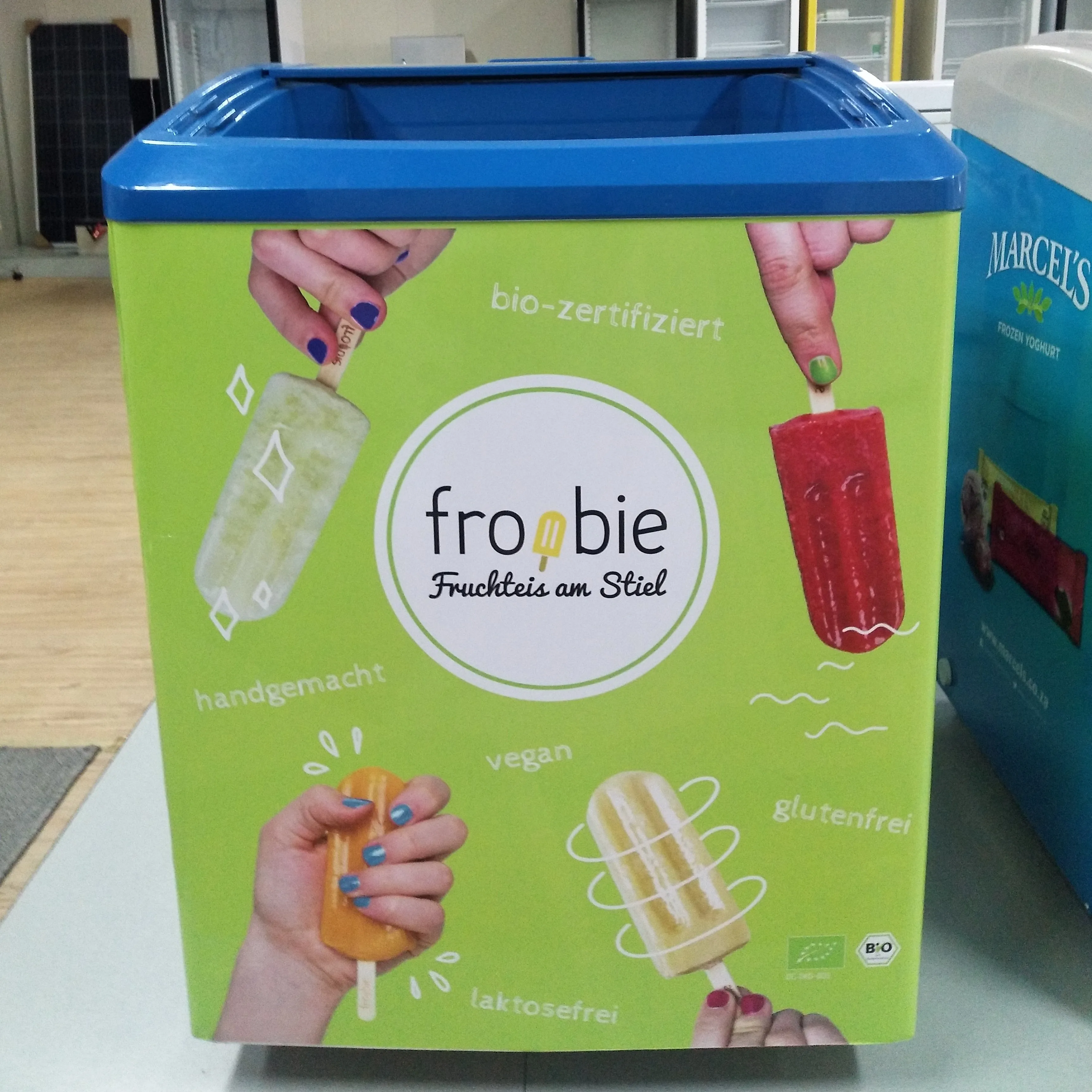 DC/AC 220-240v/ 12-24v SD-168L 12v ice cream mini freezer 220V