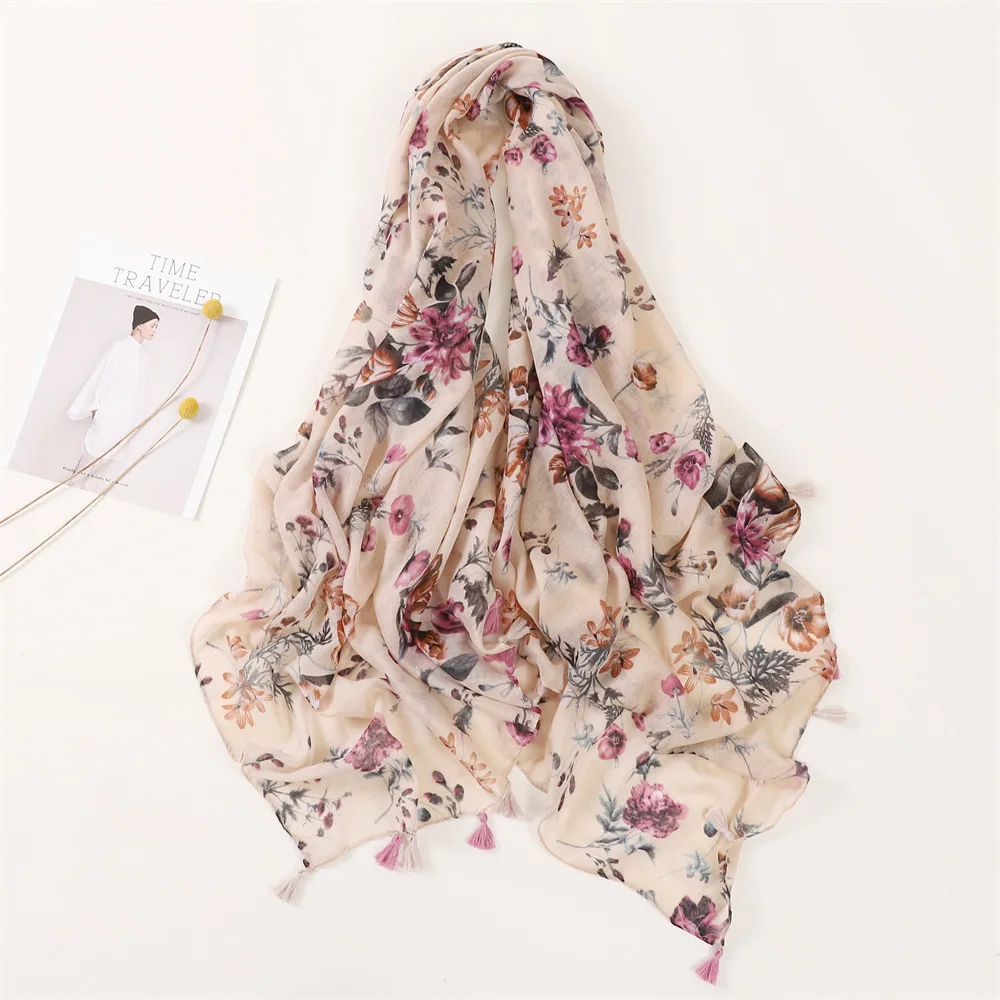 Factory Hijab Scarf with Tassels Luxury Brand Flower Printed Head Scarf for Women Stoles Retro Ethnic Viscose Neck Scarf Shawls