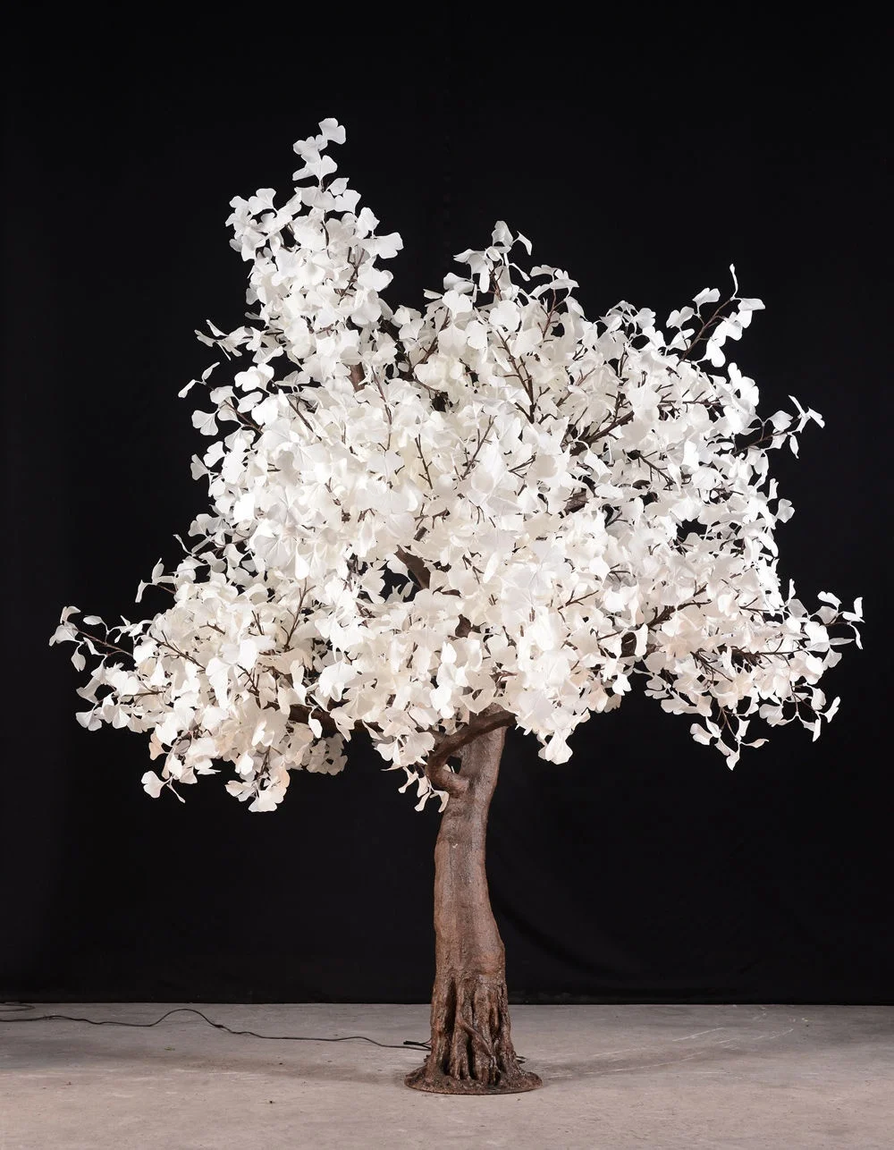 Outdoor white Ginkgo leaf led tree light for weddings decoration