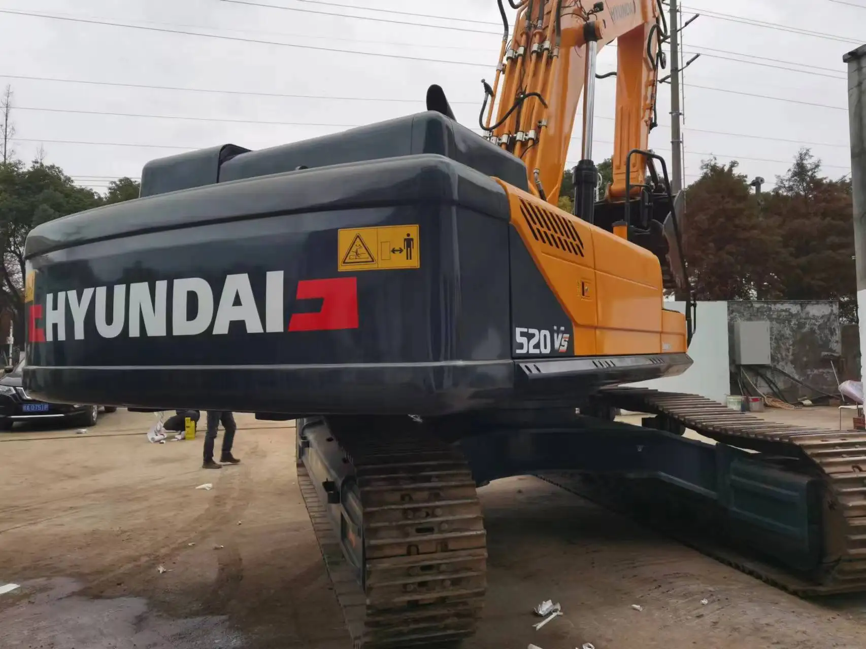 Used HYUNDAI R 520 Excavator /Hyundai 200 210 215 225-9 Crawler Excavator
