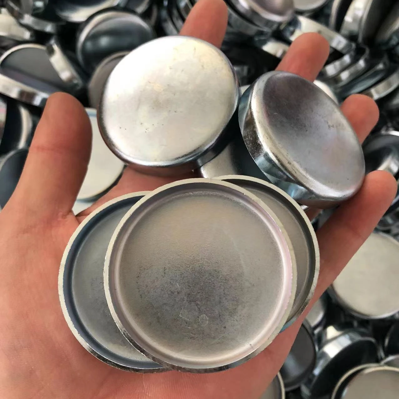 water plugging car truck engine water jacket freeze plug