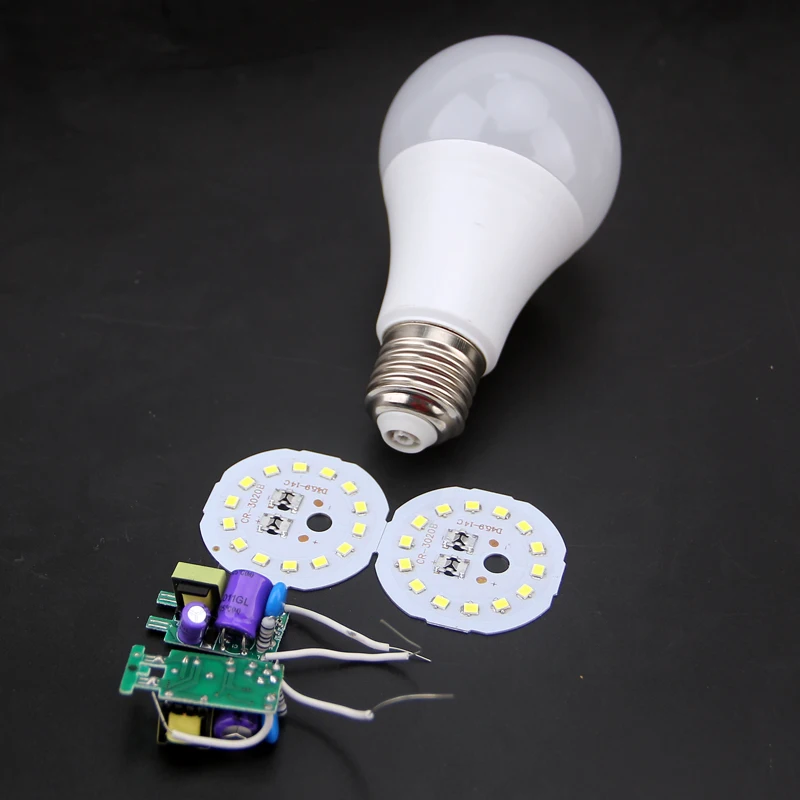 China skd parts 5w 7W 9W 12W 15W A55 A60 A65 A70 lamp aluminum pc housing 2835 SMD led chip skd led bulb