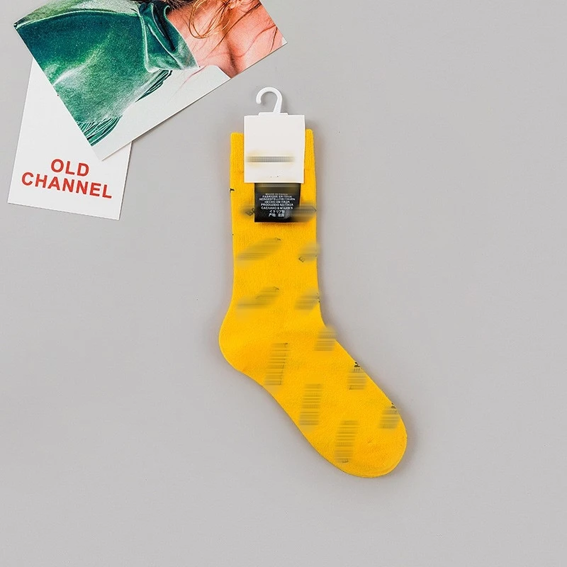 Wholesale designer socks fashion luxury white and black brand Knitted cotton candy sport crew socks women