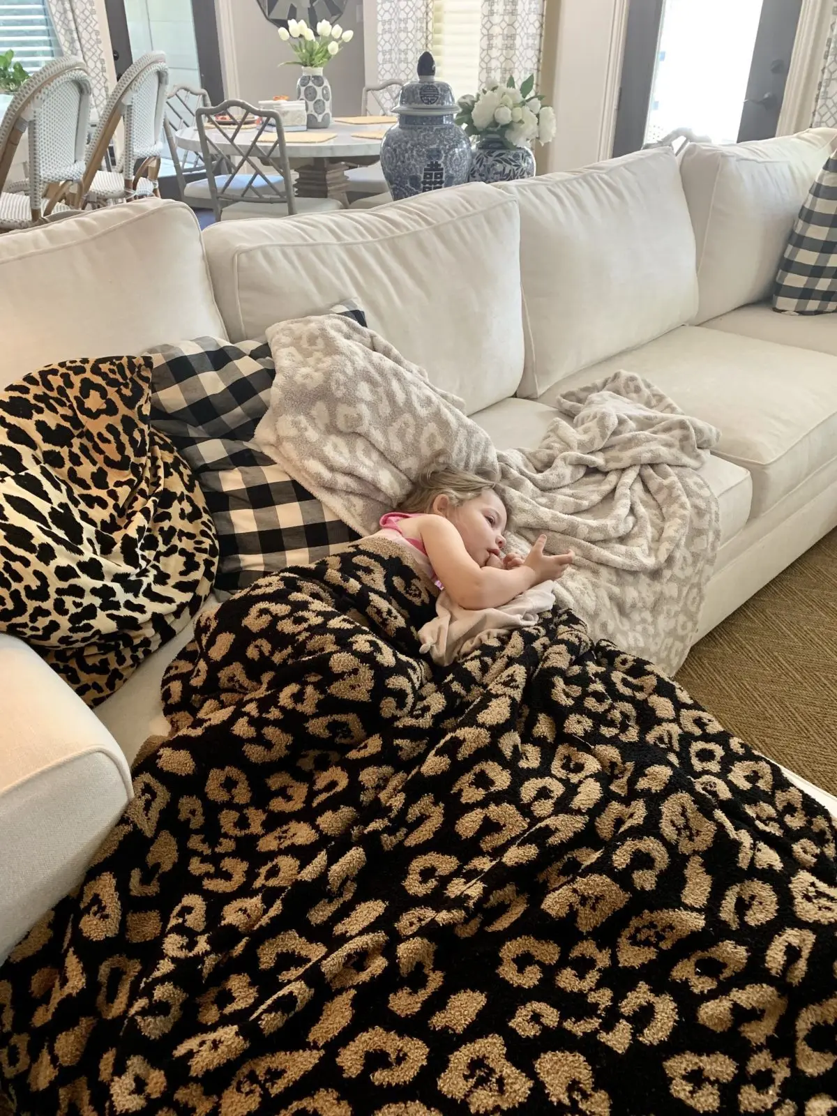 Hot Sale Custom Lightweight Super Soft Fluffy Coral Fleece Polyester Leopard Print Microfiber Knitted Throw Blanket