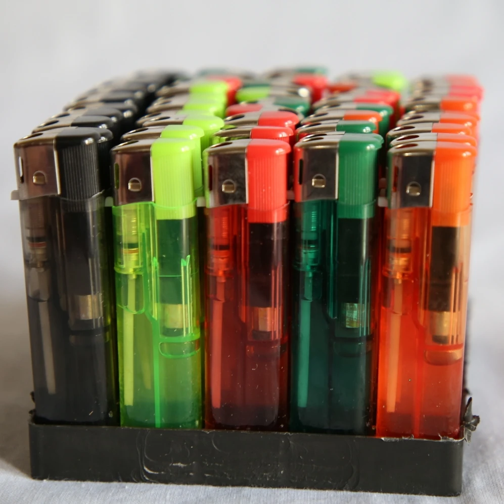 outdoor metal refillable cigarette skull gas lighter shaodong free shipping