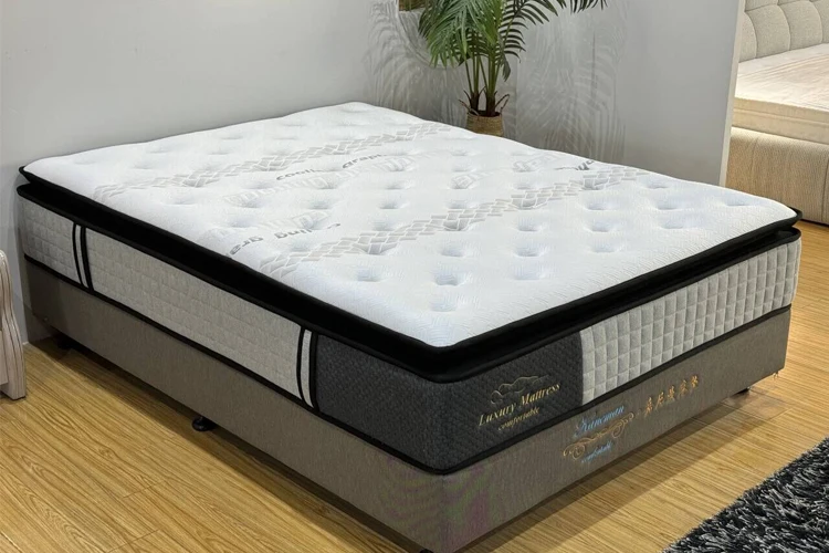 luxury pillow top ice silk pocket spring mattress queen king size roll up bed mattress hotel mattress wholesale