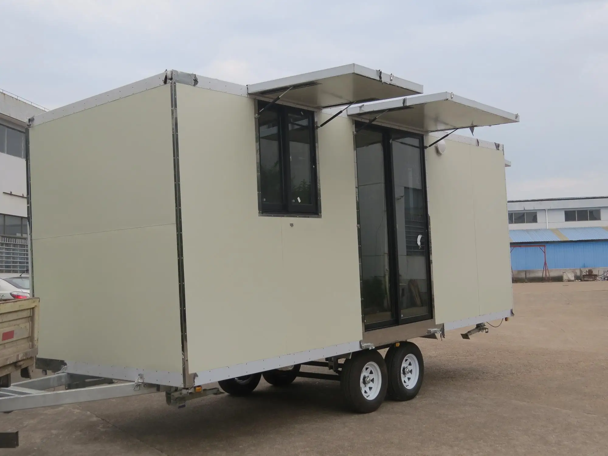 mobile Cabin for Resort Hotel Room, Affordable Small Cottages tiny house on wheels