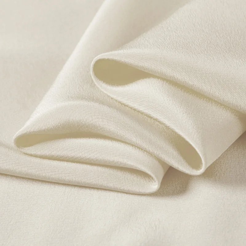pure silk fabric 30mm crepe de chine 114cm width No.04 champagne color