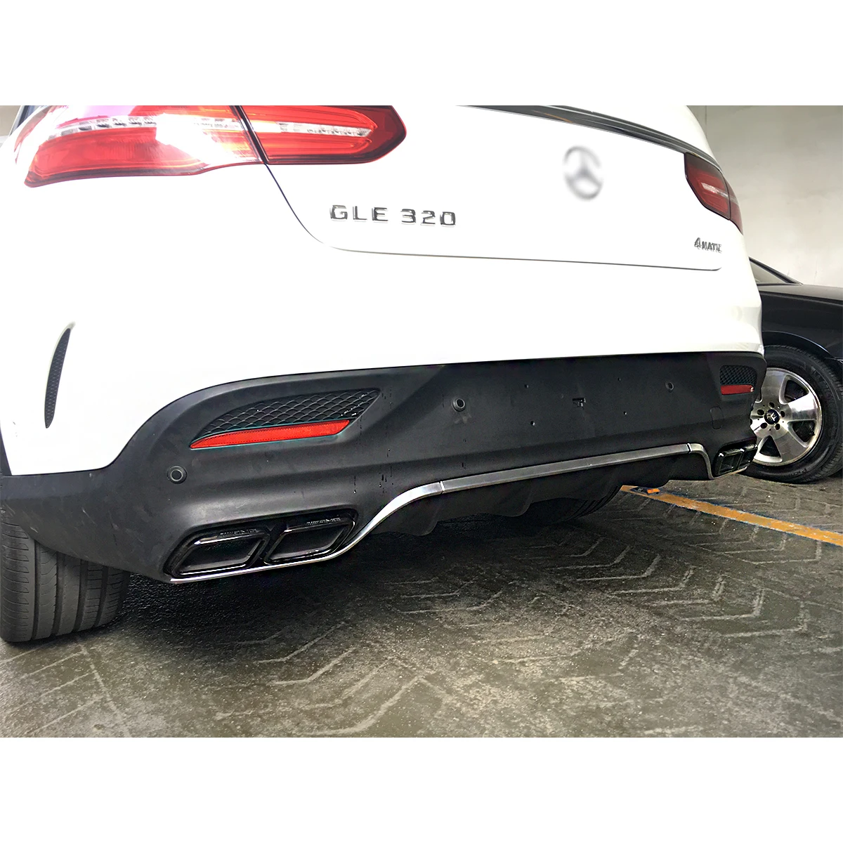 Body kits include bumper lights  grille hood for  Mercedes benz GLE coupe C292 W292 2015 -2019 modified to GLE63 coupe AMG style