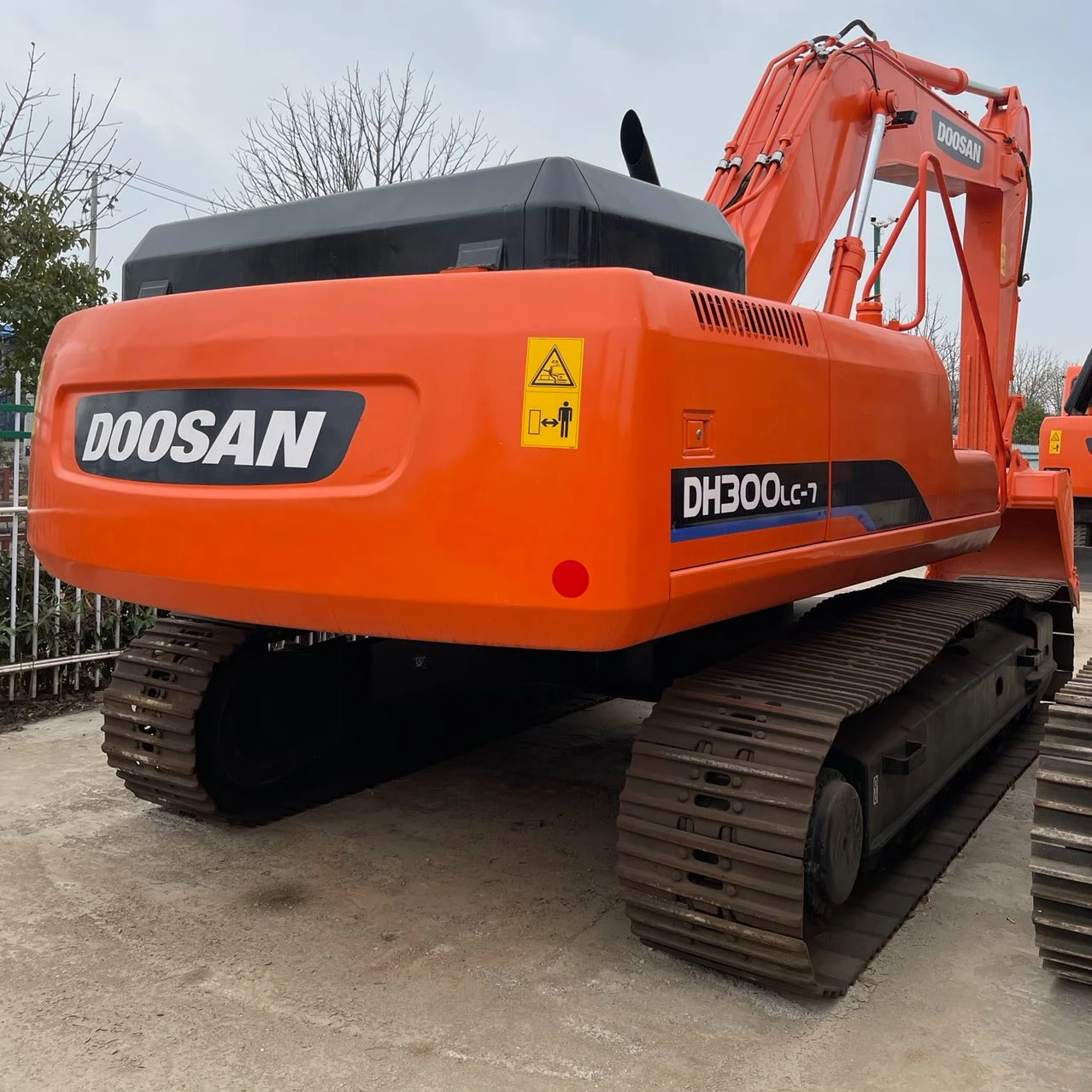 Used Doosan Excavator 30t Dh300/dx300 Daewoo Excavator Dx300-7 Crawler Excavator in Stock