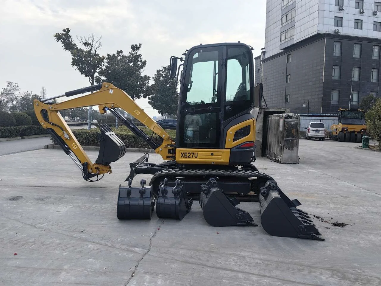 Mini 2.7 ton 3 ton excavator with cabin and heater from China TOP 1 brand new mini excavator XE27U