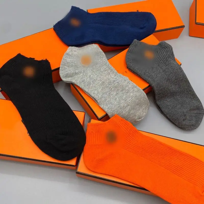 Factory Summer Wholesale Designer Famous Brand Luxury Unisex Socks Graphic Custom Casual Football Socks 5 Pairs Of Gift Boxes