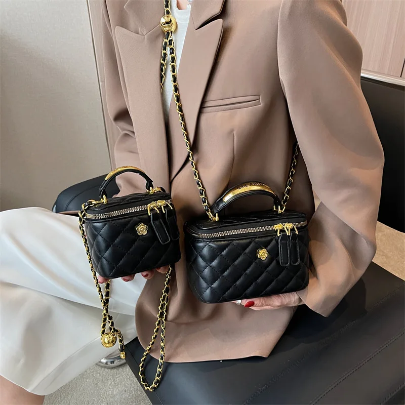 2024 New square Box Famous Brand 2024 Summer Long Gold Chains Crossbody Purses Luxury Designer Pu Leather Large And Small Shou