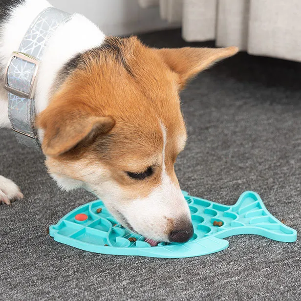 Combined Textured Design Anxiety Relief Training Dog Treat Puzzle Cat Dish Bowl Slow Feeder Pad Combo Silicone Licking Food Mats