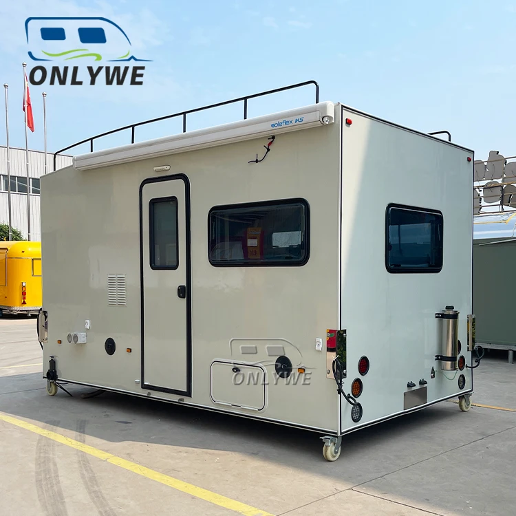 ONLYWE Mid Size Camper Truck Flatbed Expedition Truck Camper 4x4 Off Road Caravan Australian Standards