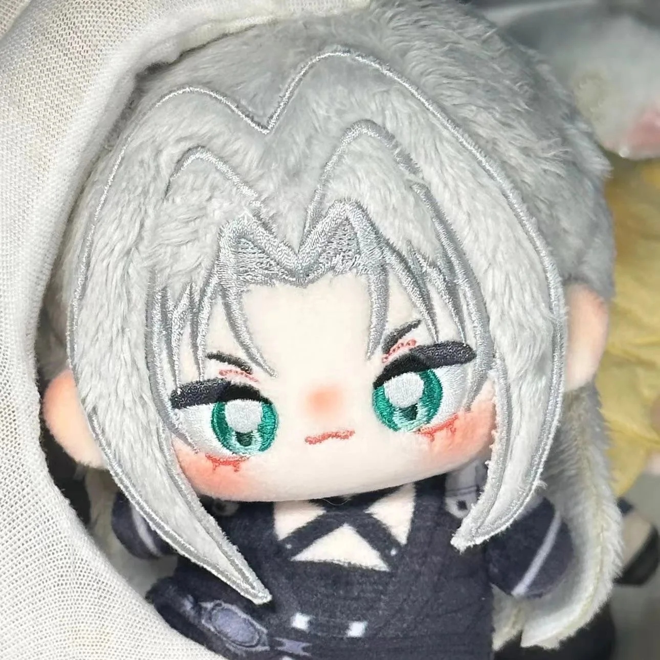 Custom Plushie Manufacturer 10cm Keychain Plush Doll Custom Kpop Idol Soft Toy Cotton Doll