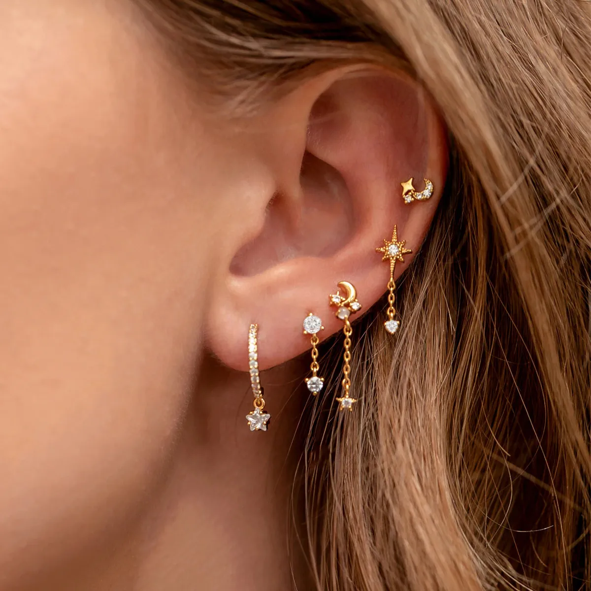 5 Pcs/Set Gold Plated Huggie Hoop Earrings Set Cute Star and Moon Hypoallergenic Fashion Stud Earrings Set for Women Girls