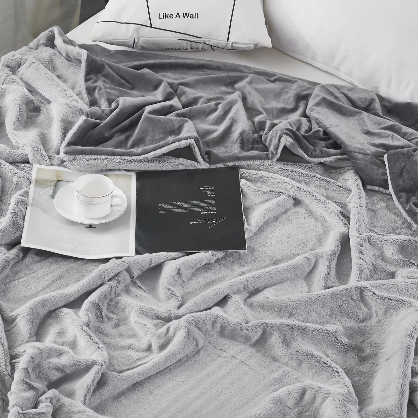 Hot Sale Printed 100% Polyester Pv Plush Fleece Blanket Winter