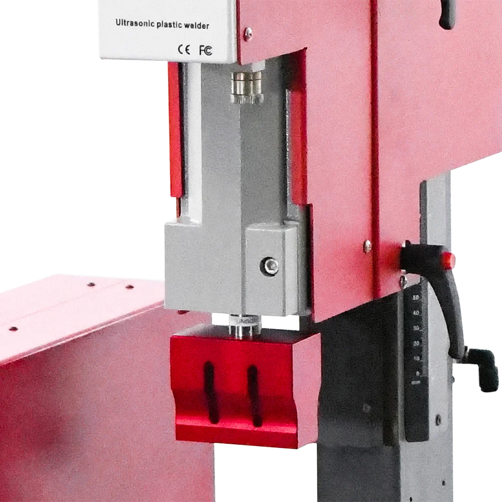 LINGGAO cost-effective high frequency automatic ultrasonic plastic welding machine plastic bag welder