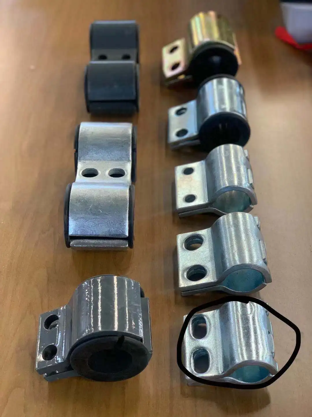 Excavator Breaker Pipe Line Rubber Clip Hose clamp Boom Oil Tube Butterfly Clamp For SNAY Komatsu Hitachi