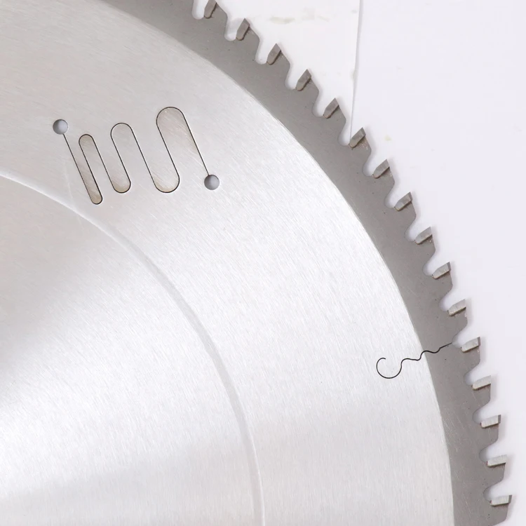 Китайские производители поддерживают пользовательский образец обслуживания, лезвие циркулярной пилы для резки металла