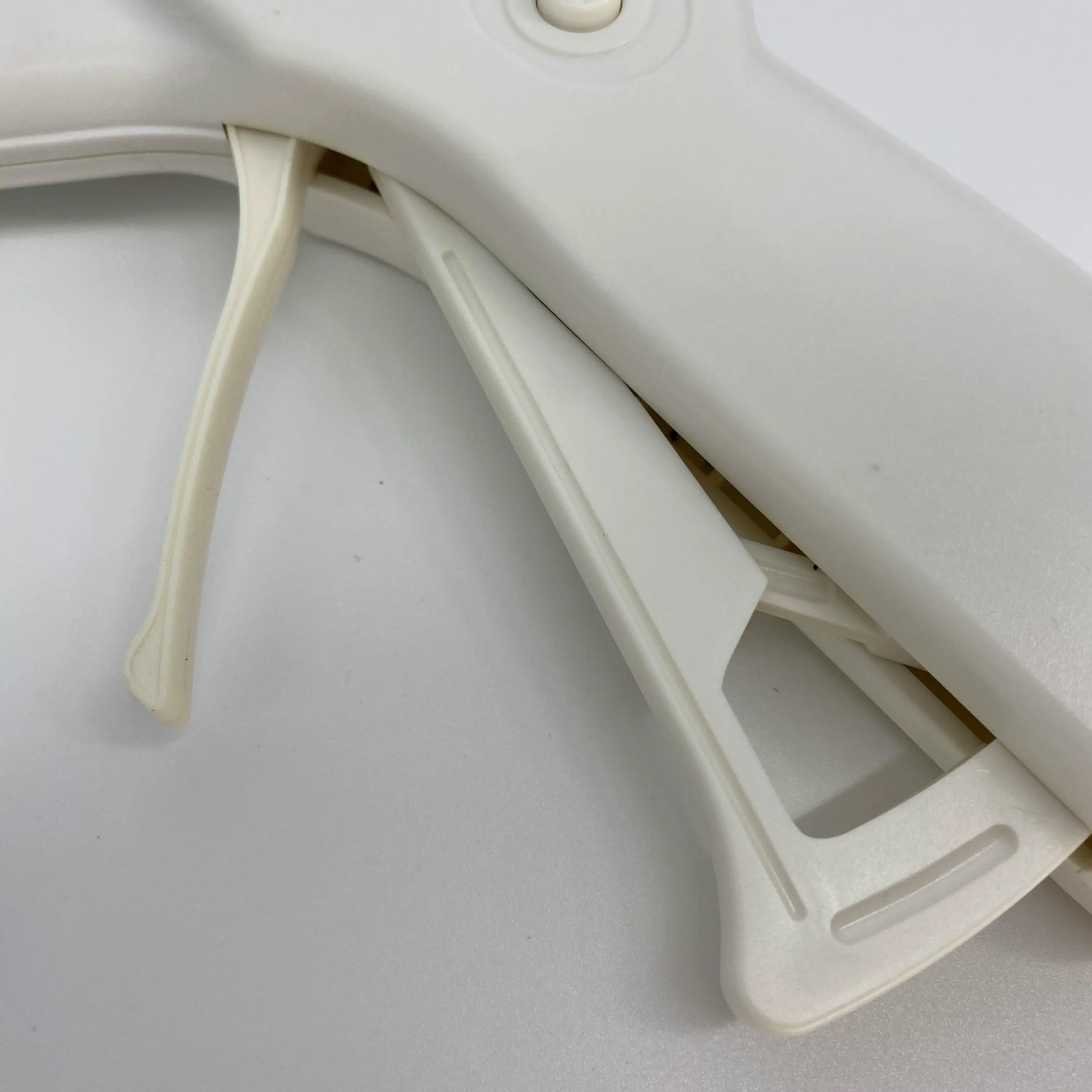 Хирургический одноразовый геморроидный резиновый многополосный лигатор с аноскопом