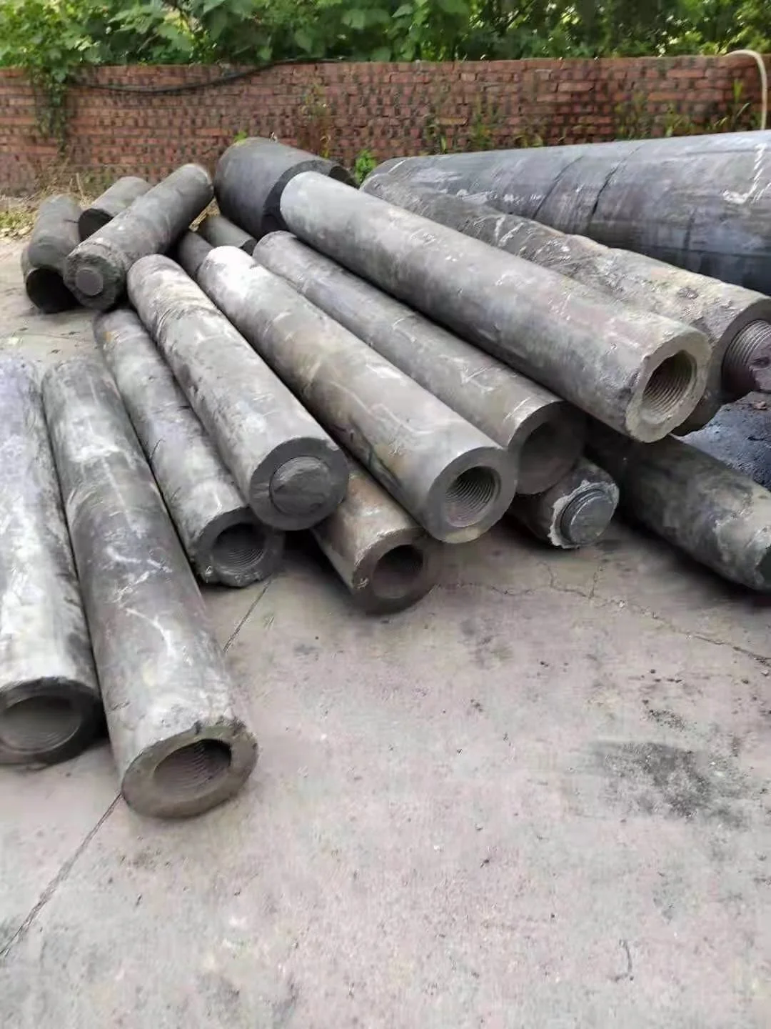 Graphite electrode Scraps / Carbon Anode Scraps / Graphite Petroleum Coke